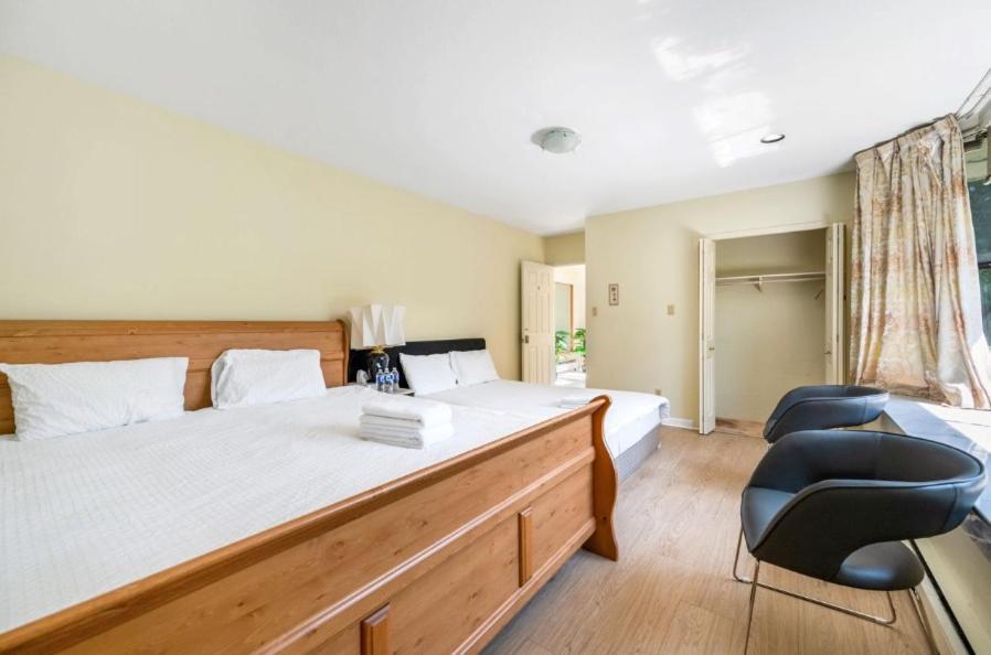 Stylish & Central Vancouver Retreat - Steps From Local Attractions! Apartment Exterior photo